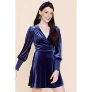 Francesca's Women's Anne Bishop Sleeve Velvet Wrap Mini Dress Size Small in Blue